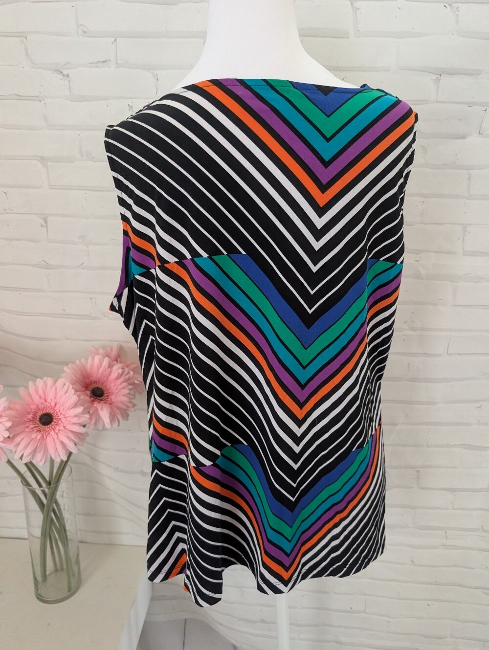 Calvin Klein Sleeveless Top Size XL - Picture 3 of 7